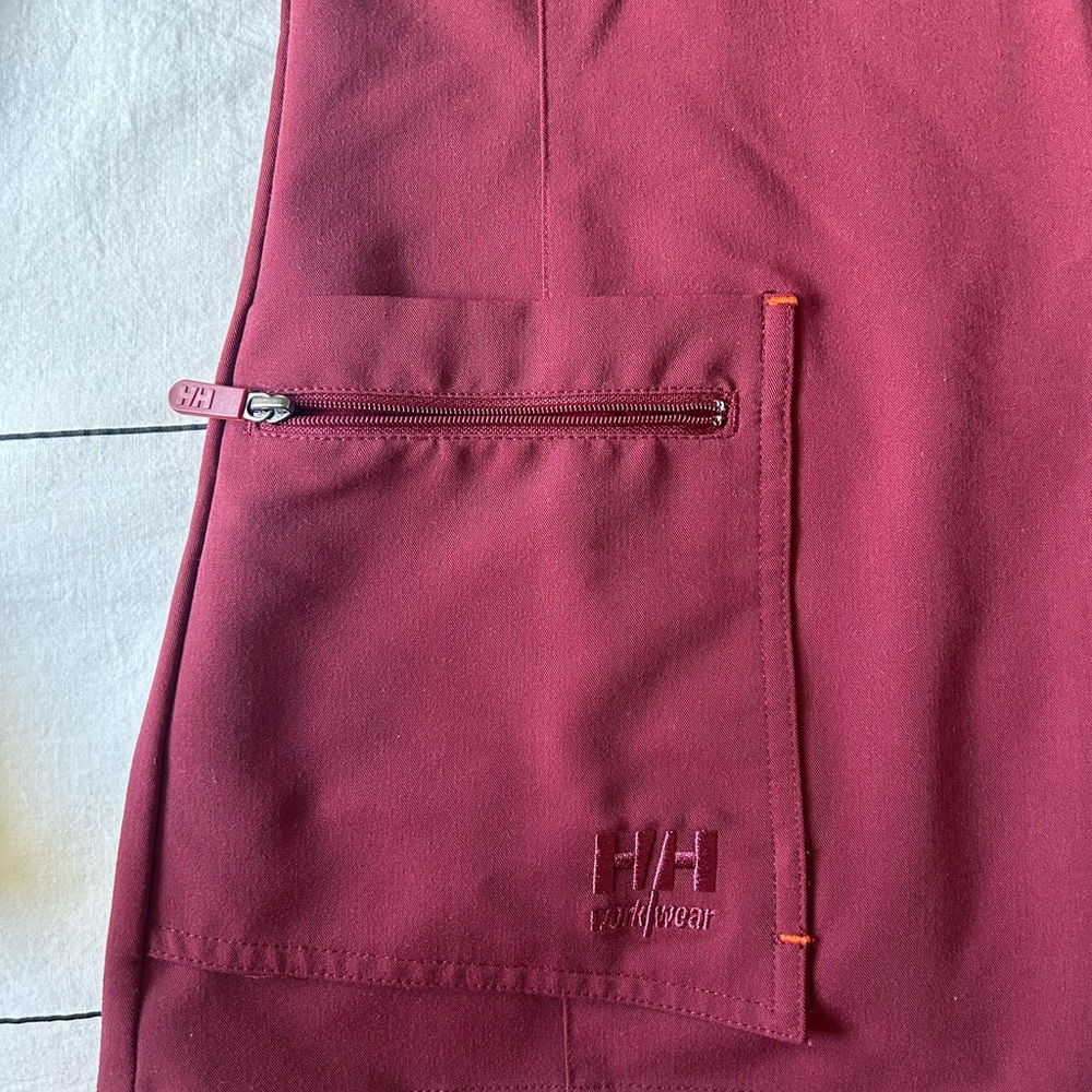 Helly Hansen Scrub Set - Picture 4 of 17